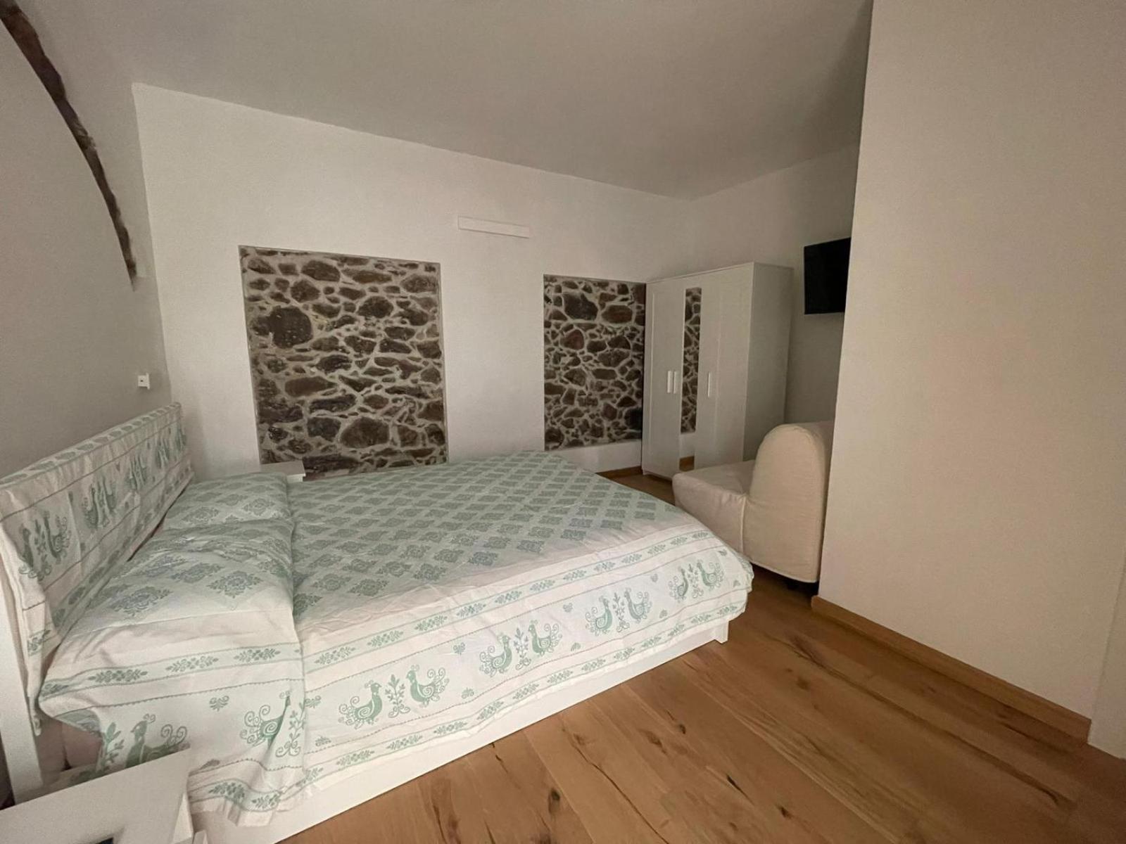 Sa Troppa De Sos Chentu Hotel Доргали Екстериор снимка