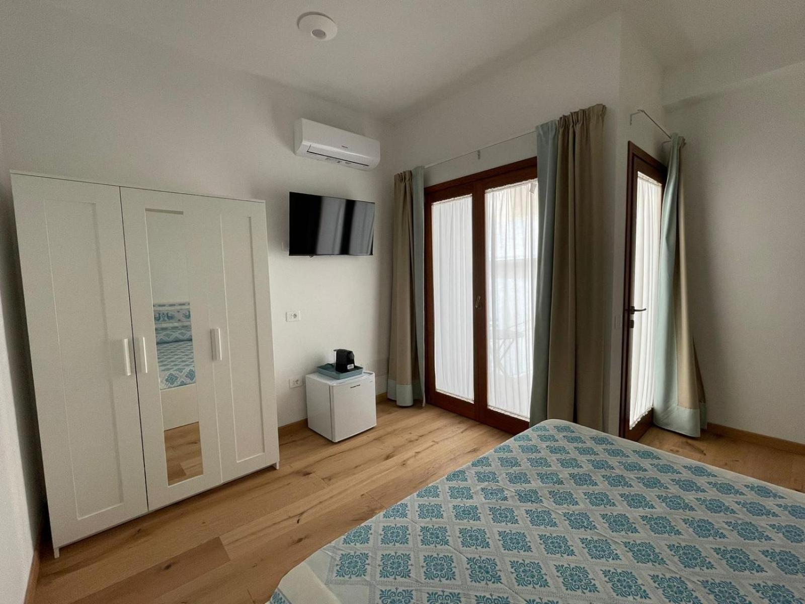 Sa Troppa De Sos Chentu Hotel Доргали Екстериор снимка